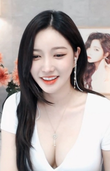 鸭脖视频草莓视频截图2