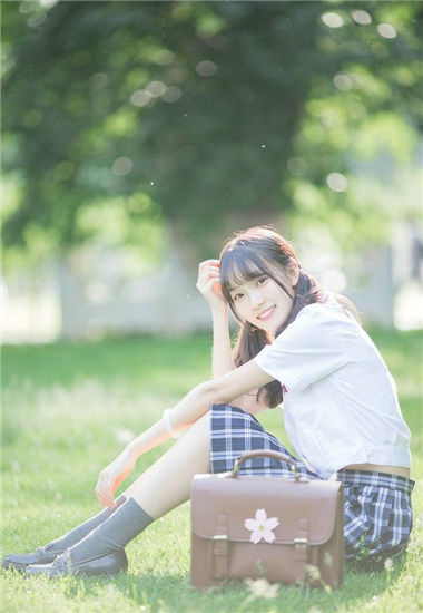 花季传媒免费视频截图1
