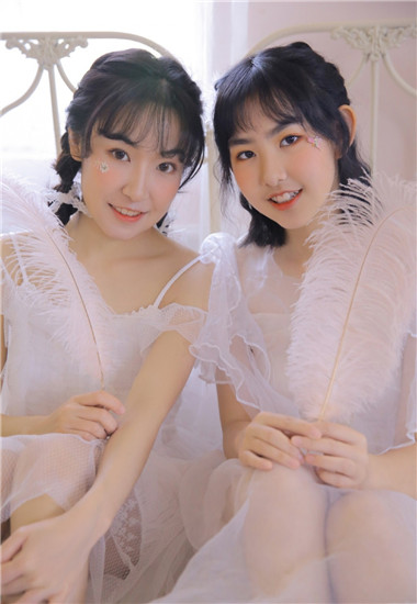 锕锕锕锕锕锕锕好疼试看免费视频截图3
