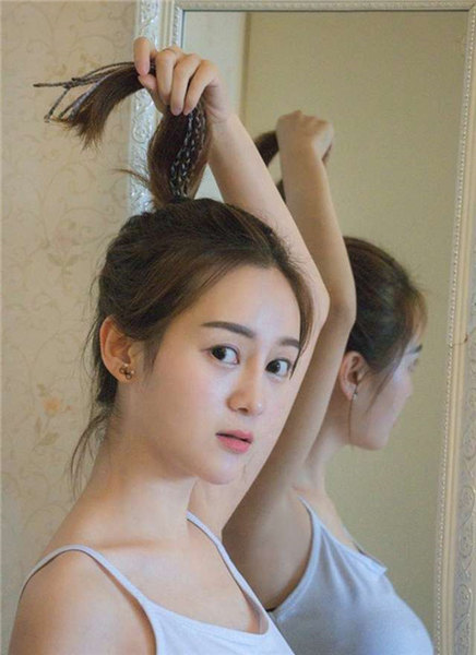 果冻传媒老狼一卡二卡精品版截图4