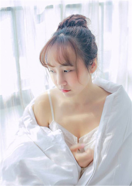 果冻传媒老狼一卡二卡精品版截图5