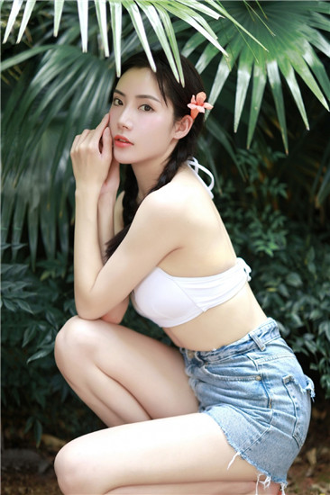 乌鸦传媒视频在线观看截图3