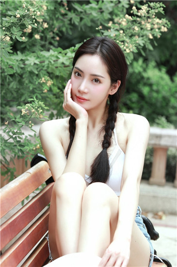 乌鸦传媒视频在线观看截图4