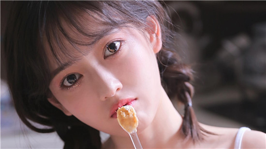 茄子香蕉榴莲草莓丝瓜向日葵小猪绿巨人截图2