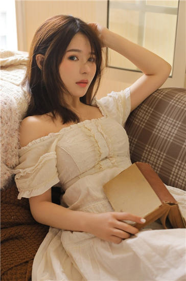 初爱直播在线观看下载截图3