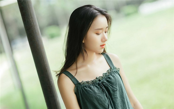 草莓榴莲向日葵秋葵香蕉免费绿巨人截图1