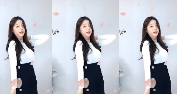 草莓视频app下载污版截图1