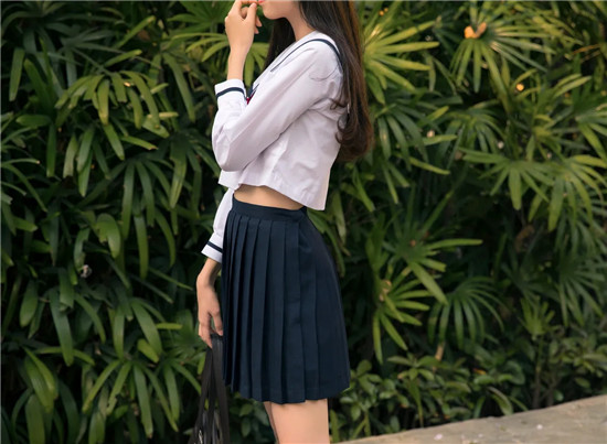 榴莲视频秋葵绿巨人合集截图3